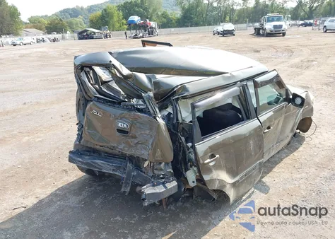 2013 Kia Soul z USA, uszkodzony, nr VIN KNDJT2A59D7557231